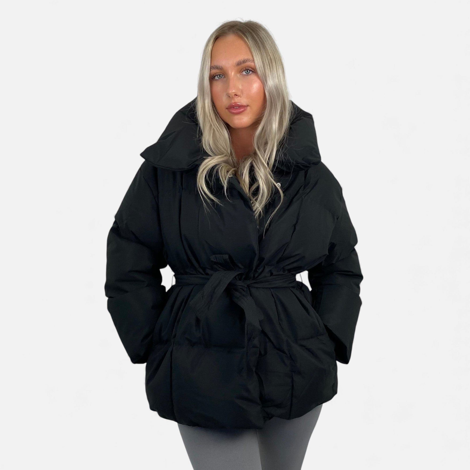 Ruby Lily | Women’s Belted Quilted Jacket